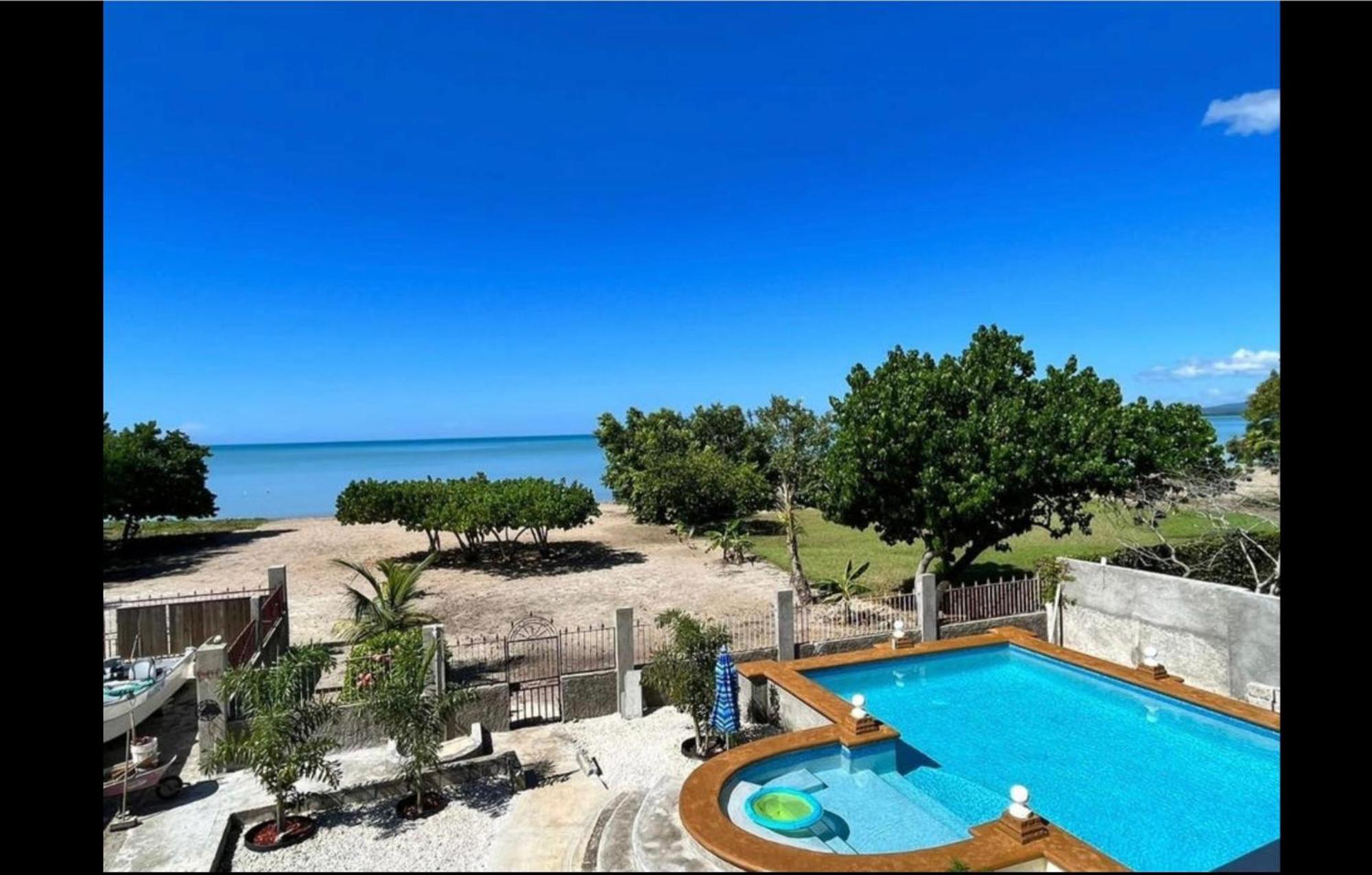 Indigo Beach Villa Black River Exterior photo